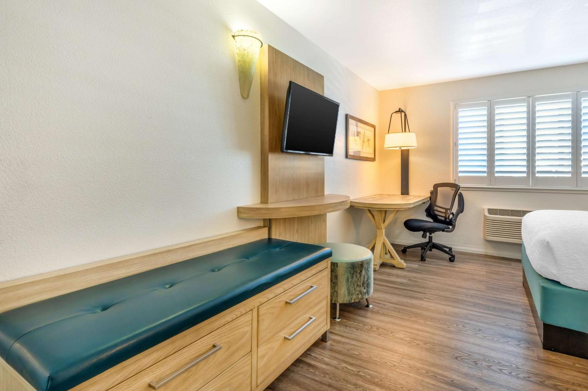 Best Western Plus Capitola By-The-Sea Inn & Suites Ruang foto