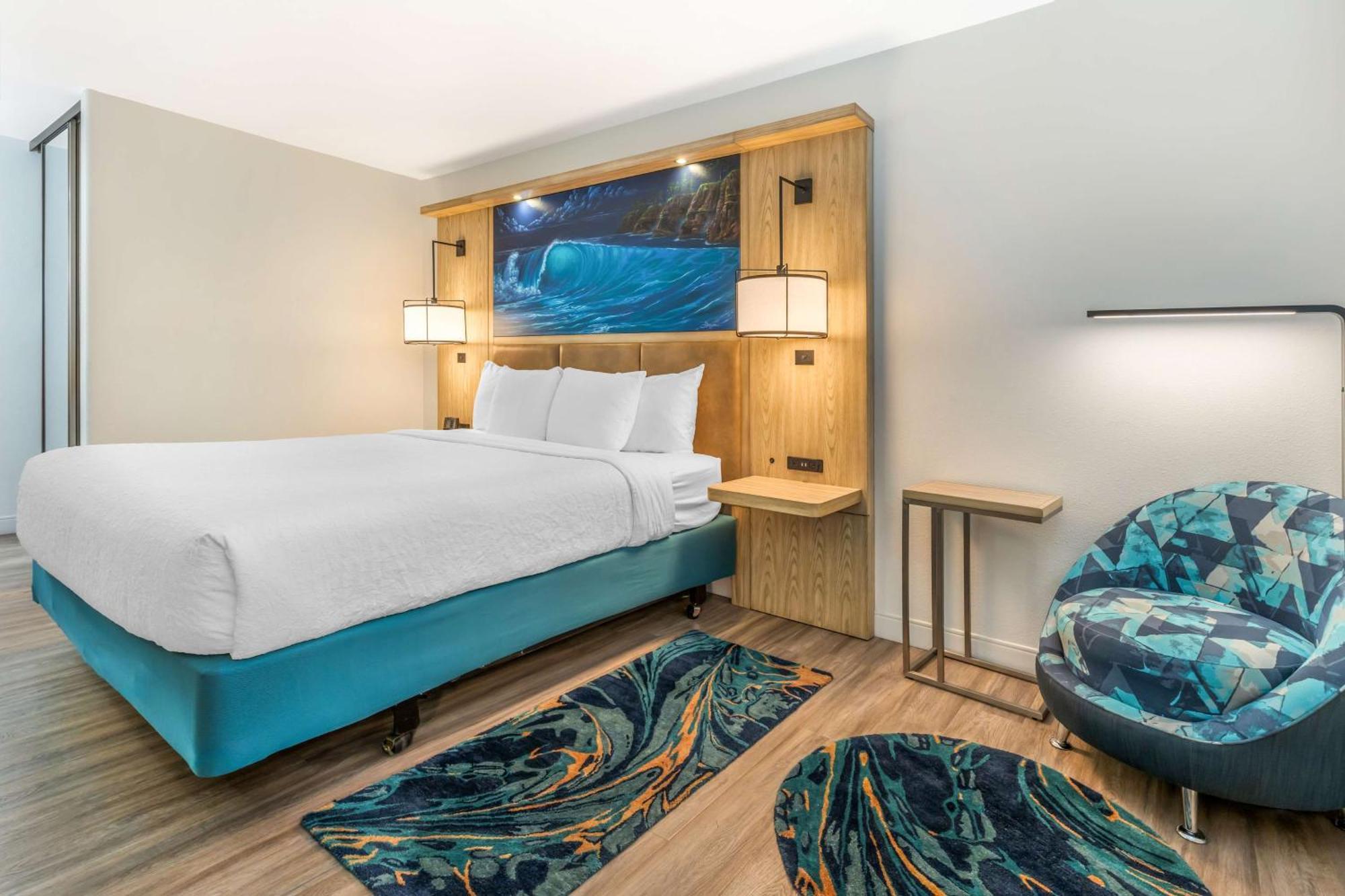 Best Western Plus Capitola By-The-Sea Inn & Suites Ruang foto