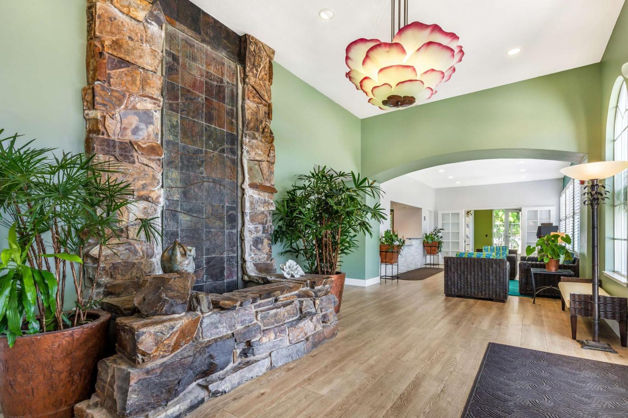 Best Western Plus Capitola By-The-Sea Inn & Suites Bagian luar foto