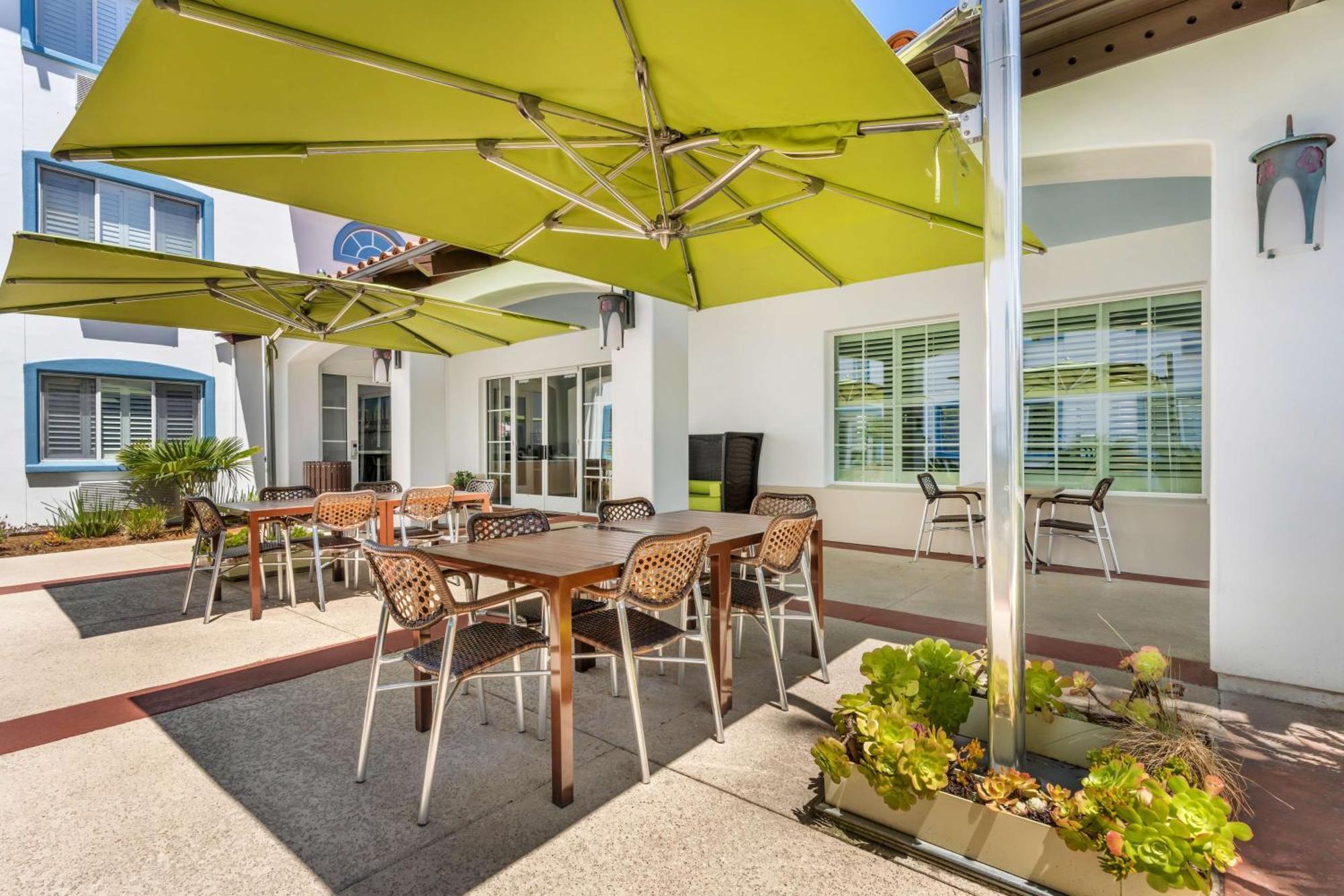 Best Western Plus Capitola By-The-Sea Inn & Suites Bagian luar foto