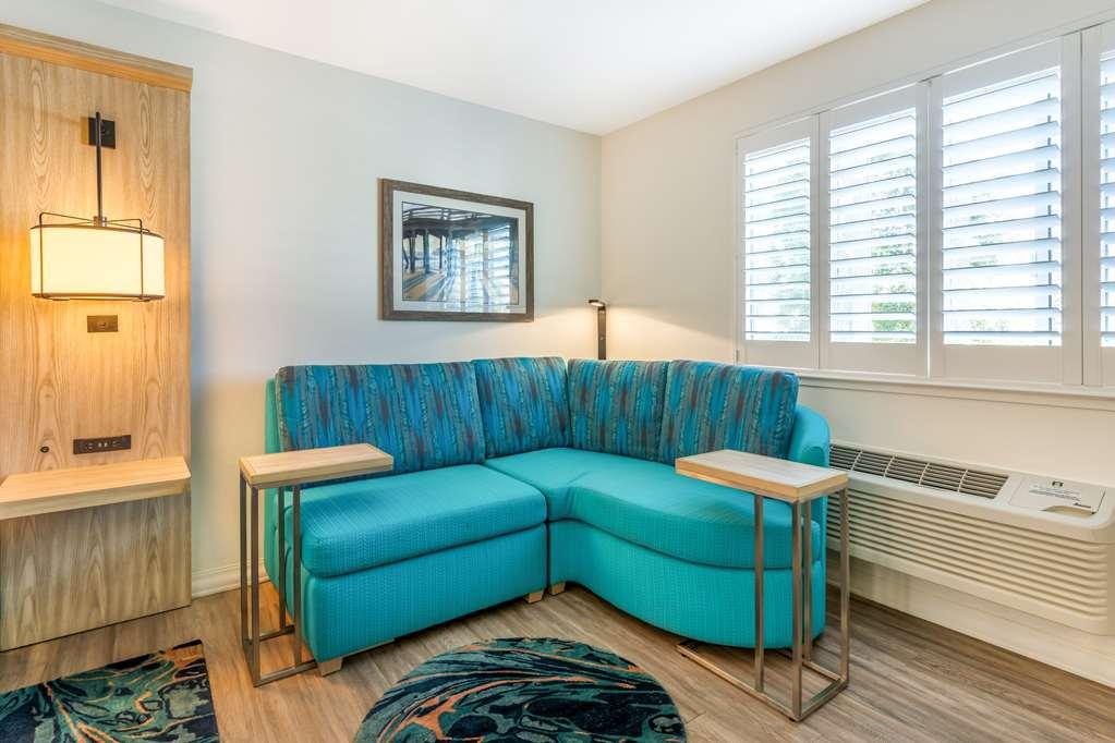 Best Western Plus Capitola By-The-Sea Inn & Suites Ruang foto